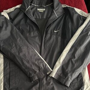 Nike Men's Charcoal and White Windbreaker